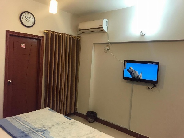 3 Bed Javed Apartment image 6